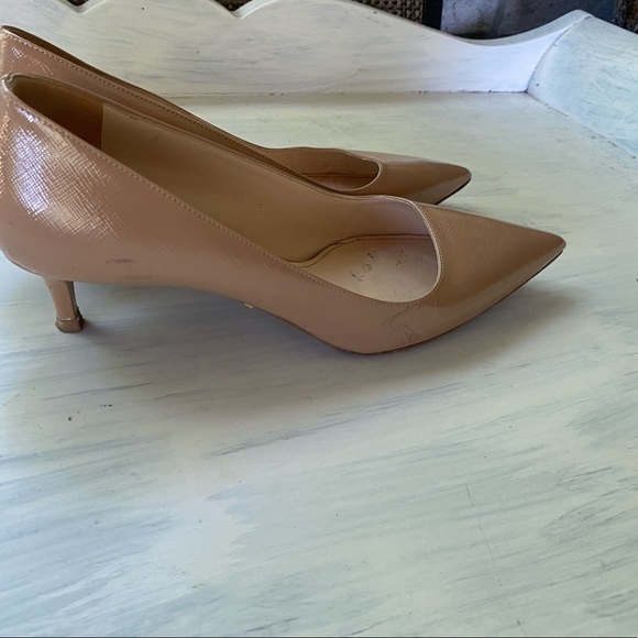 Authentic PRADA nude beige mid heel patent pointed toe heels with COA - Picture 4 of 13